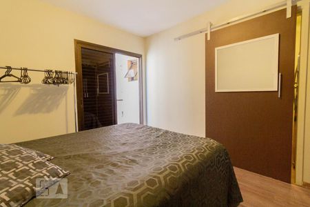 Studio para alugar com 58m², 1 quarto e 1 vaga Studio para alugar com 58m², 1 quarto e 1 vagaQuarto