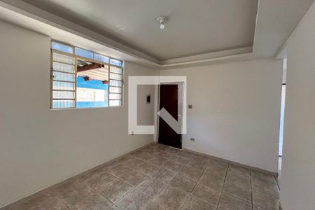 Sala de casa de condomínio para alugar com 2 quartos, 70m² em Vila Brasílio Machado, São Paulo