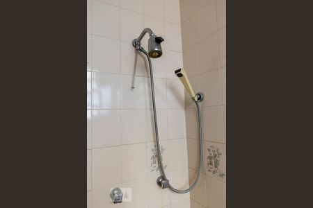 Apartamento para alugar com 80m², 2 quartos e sem vaga Apartamento para alugar com 80m², 2 quartos e sem vagaChuveiro