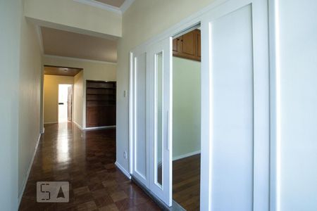 Apartamento para alugar com 68m², 2 quartos e 1 vagaSala