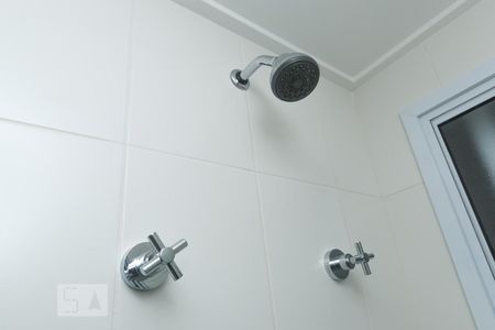 Apartamento à venda com 83m², 3 quartos e 2 vagasDetalhe do banheiro