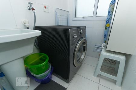 Apartamento à venda com 83m², 3 quartos e 2 vagasDetalhe da área de serviço