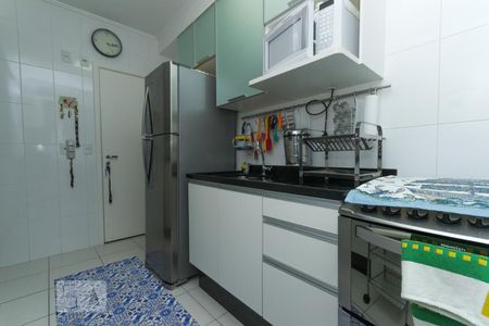 Apartamento à venda com 83m², 3 quartos e 2 vagasCozinha