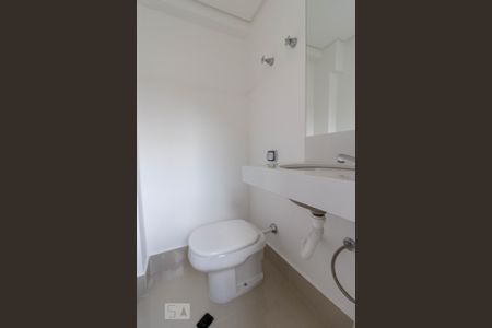 Apartamento à venda com 130m², 3 quartos e 1 vaga Apartamento à venda com 130m², 3 quartos e 1 vagaBanheiro de Serviço