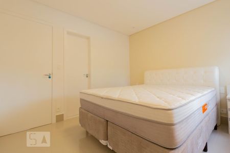 Apartamento à venda com 130m², 3 quartos e 1 vaga Apartamento à venda com 130m², 3 quartos e 1 vagaSuíte