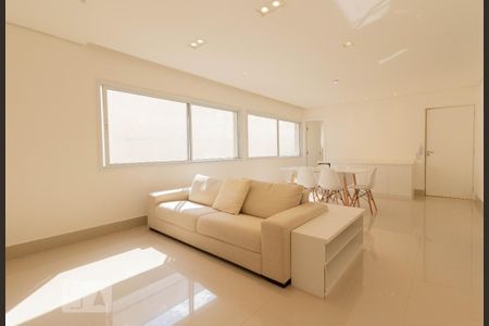 Sala de apartamento para alugar com 4 quartos, 130m² em Jardim Paulista, São Paulo