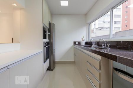 Apartamento à venda com 130m², 3 quartos e 1 vaga Apartamento à venda com 130m², 3 quartos e 1 vagaCozinha