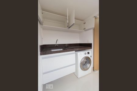 Apartamento à venda com 130m², 3 quartos e 1 vaga Apartamento à venda com 130m², 3 quartos e 1 vagaÁrea de Serviço