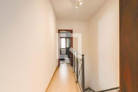 Corredor Quartos de casa à venda com 2 quartos, 150m² em Conjunto Residencial Butantã, São Paulo