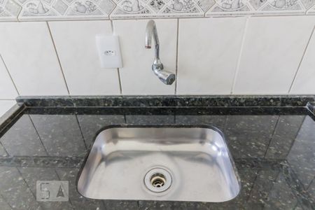 Apartamento à venda com 45m², 2 quartos e 1 vaga Apartamento à venda com 45m², 2 quartos e 1 vagaPia da cozinha