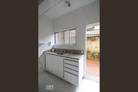 Casa para alugar com 140m², 2 quartos e 1 vaga Casa para alugar com 140m², 2 quartos e 1 vagaCozinha