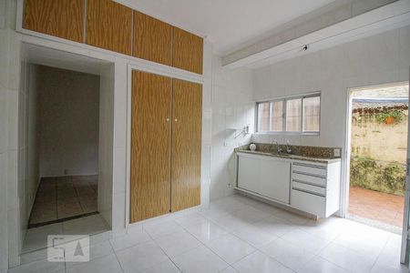 Casa para alugar com 140m², 2 quartos e 1 vaga Casa para alugar com 140m², 2 quartos e 1 vagaCozinha