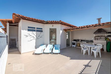 Apartamento para alugar com 180m², 4 quartos e 2 vagasÁrea Privativa