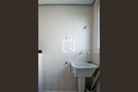 Cozinha e Área de Serviço de apartamento à venda com 2 quartos, 54m² em Centro Histórico, Porto Alegre