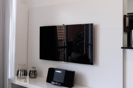 TV de apartamento à venda com 1 quarto, 84m² em Vila Gertrudes, São Paulo
