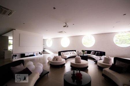 Apartamento à venda com 84m², 1 quarto e 1 vagaÁrea comum