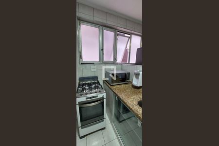 Apartamento para alugar com 140m², 3 quartos e 1 vaga