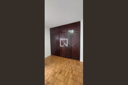 Apartamento para alugar com 140m², 3 quartos e 1 vaga