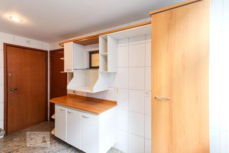 Apartamento para alugar com 110m², 3 quartos e 2 vagasCozinha