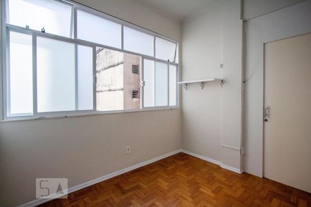 Quarto de kitnet/studio para alugar com 1 quarto, 55m² em Laranjeiras, Rio de Janeiro