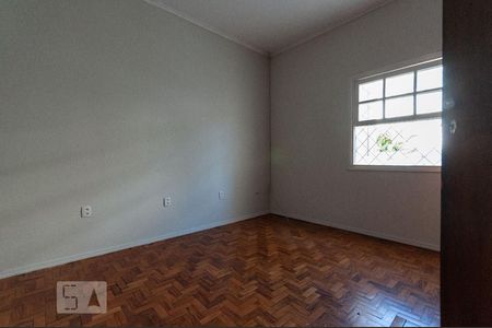 Casa à venda com 169m², 3 quartos e 2 vagas Casa à venda com 169m², 3 quartos e 2 vagasQuarto 3 - Suíte