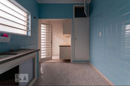 Casa à venda com 169m², 3 quartos e 2 vagas Casa à venda com 169m², 3 quartos e 2 vagasCozinha