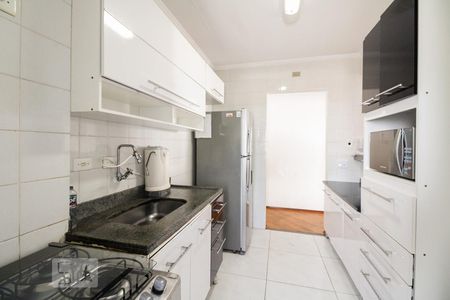 Apartamento à venda com 71m², 2 quartos e sem vagaCozinha 