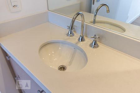 Apartamento para alugar com 91m², 2 quartos e 2 vagas Apartamento para alugar com 91m², 2 quartos e 2 vagasDetalhe do Banheiro da Suíte 2