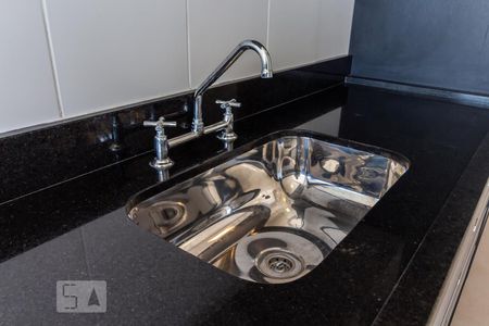 Apartamento para alugar com 91m², 2 quartos e 2 vagas Apartamento para alugar com 91m², 2 quartos e 2 vagasDetalhe da Cozinha