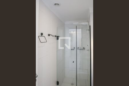 Banheiro de apartamento à venda com 1 quarto, 31m² em Água Branca, São Paulo