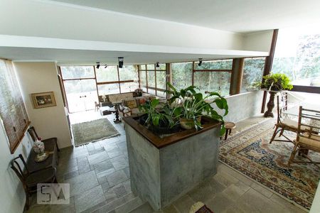 Casa de condomínio à venda com 540m², 3 quartos e 6 vagas Casa de condomínio à venda com 540m², 3 quartos e 6 vagasSalas Varios Ambientes