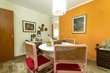 Casa de condomínio à venda com 540m², 3 quartos e 6 vagas Casa de condomínio à venda com 540m², 3 quartos e 6 vagasSala 01