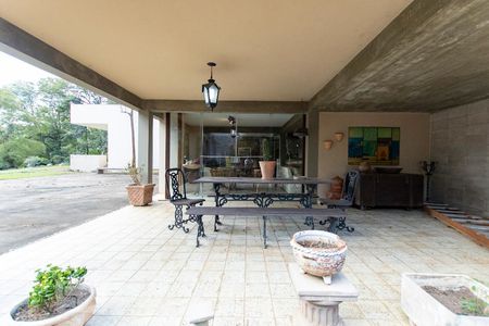 Casa de condomínio à venda com 540m², 3 quartos e 6 vagas Casa de condomínio à venda com 540m², 3 quartos e 6 vagasGaragem - Fundos