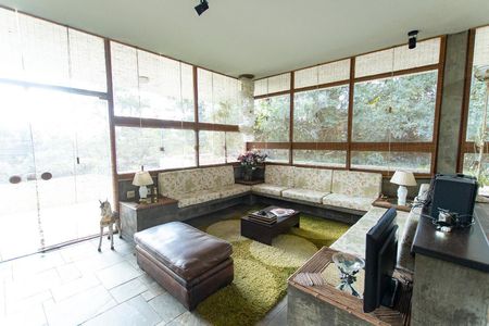 Casa de condomínio à venda com 540m², 3 quartos e 6 vagas Casa de condomínio à venda com 540m², 3 quartos e 6 vagasSala 04