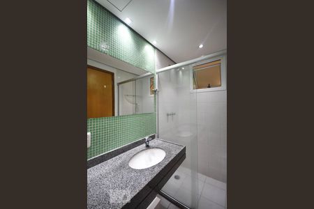 Banheiro Suíte de apartamento à venda com 1 quarto, 50m² em Jardim Londrina, São Paulo