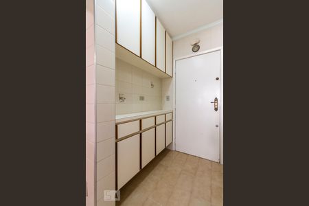 Apartamento para alugar com 74m², 2 quartos e 1 vagaEntrada de Serviço/Cozinha - Armários