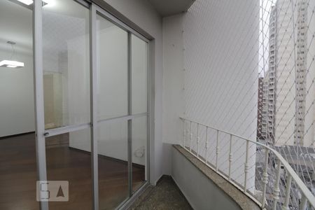 Sacada de apartamento para alugar com 2 quartos, 74m² em Santa Rita, São Paulo