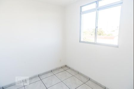 Quarto 2 de apartamento à venda com 2 quartos, 48m² em Protásio Alves, Porto Alegre