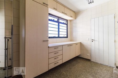 Apartamento para alugar com 213m², 3 quartos e 3 vagasCozinha 