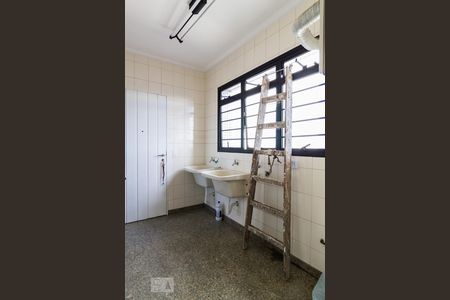Apartamento para alugar com 213m², 3 quartos e 3 vagasÁrea de serviço