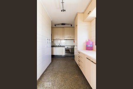 Apartamento para alugar com 213m², 3 quartos e 3 vagasCozinha 
