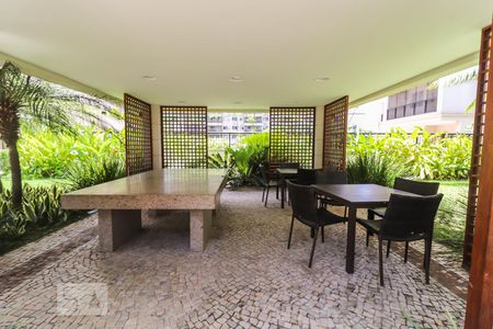 Apartamento à venda com 70m², 2 quartos e 1 vagaÁrea Comum