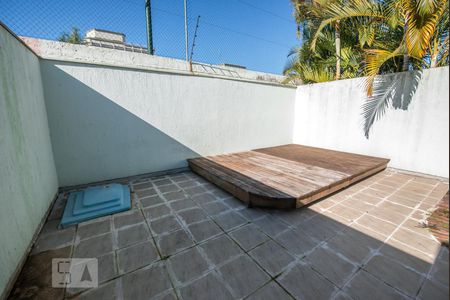 Casa de condomínio para alugar com 190m², 3 quartos e 3 vagasPiscina privativa