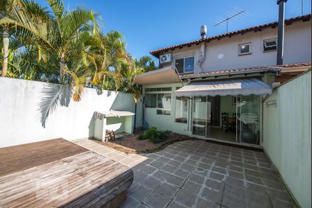 Casa de condomínio para alugar com 190m², 3 quartos e 3 vagasÁrea externa Piscina privativa