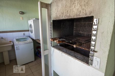 Casa de condomínio para alugar com 190m², 3 quartos e 3 vagasChurrasqueira Privativa