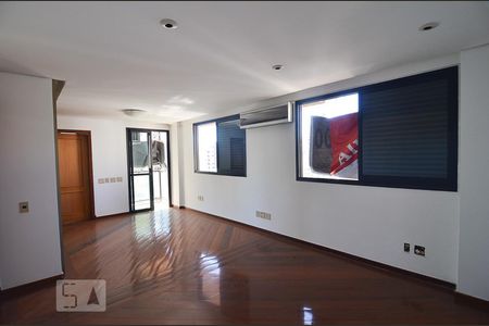 Suíte master de apartamento à venda com 3 quartos, 344m² em Belvedere, Belo Horizonte