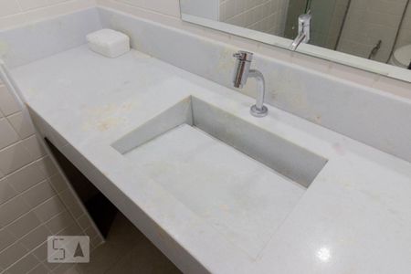 Apartamento para alugar com 130m², 3 quartos e 1 vaga Apartamento para alugar com 130m², 3 quartos e 1 vagaBanheiro