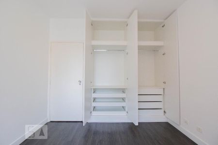Apartamento para alugar com 130m², 3 quartos e 1 vaga Apartamento para alugar com 130m², 3 quartos e 1 vagaSuíte