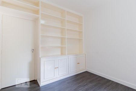 Apartamento para alugar com 130m², 3 quartos e 1 vaga Apartamento para alugar com 130m², 3 quartos e 1 vagaQuarto 2