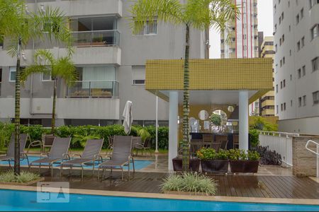 Apartamento para alugar com 77m², 2 quartos e 2 vagasPiscina